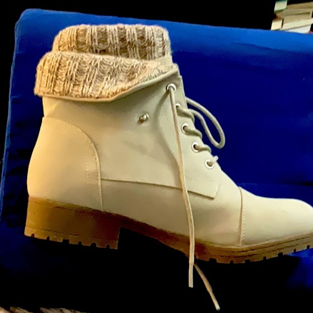 Jessica Cline dress boot tried on wasn’t my style